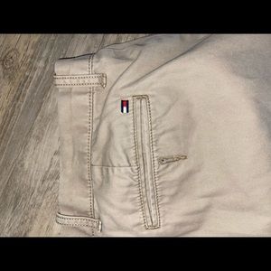 Tommy Hilfiger khaki pants size 32x32